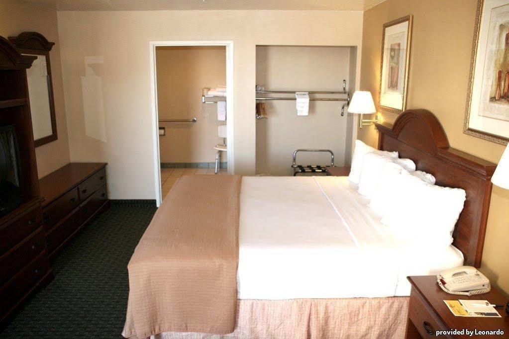 Surestay Hotel By Best Western Fernley Quarto foto